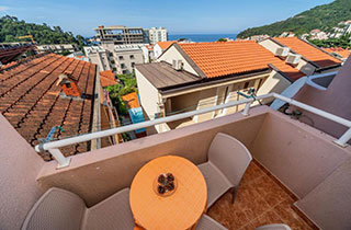 Galerija Apartmani pod Lozom